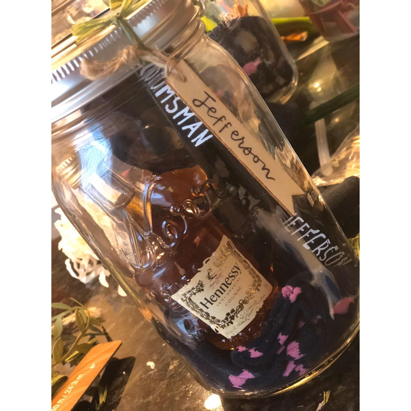 Groomsmen's favors