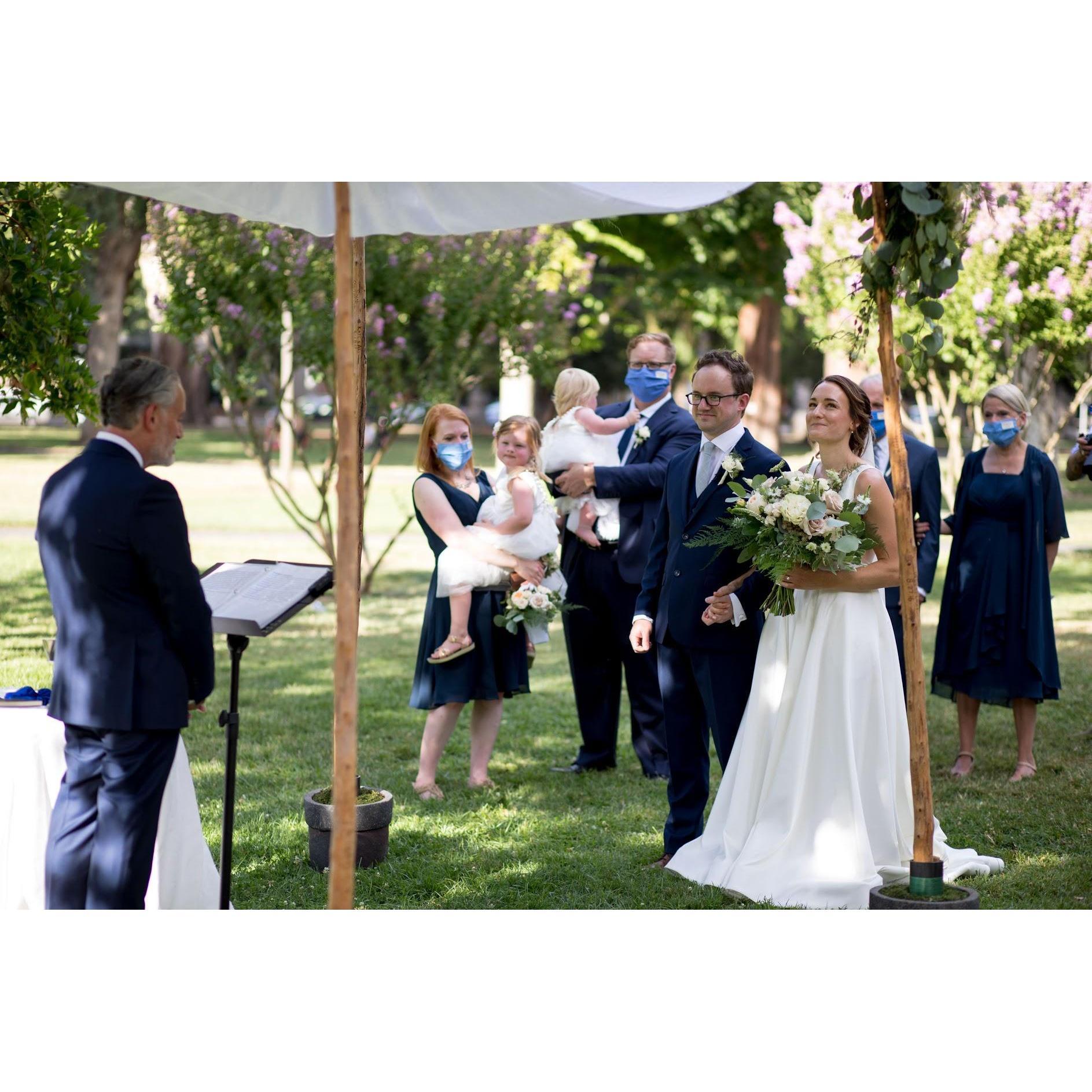 Rachel & Steve prior to entering the Chuppah