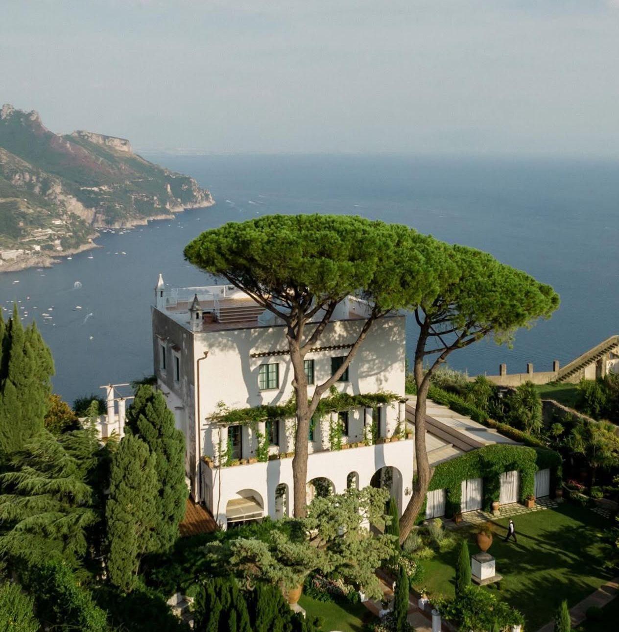 The Wedding Website of Amanda Shore and Max Egers