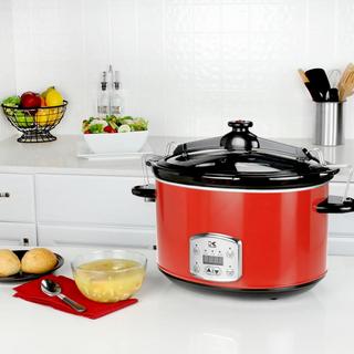 Digital Slow Cooker with Locking Lid