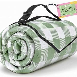 TigeJoy Extra Large Picnic Blanket Waterproof Foldable 80''x80'', Outdoor Picnic Mat Beach Blanket Sandproof for Park, Grass, Travel, Hiking, Camping Essentials, Gingham Picnic Blanket