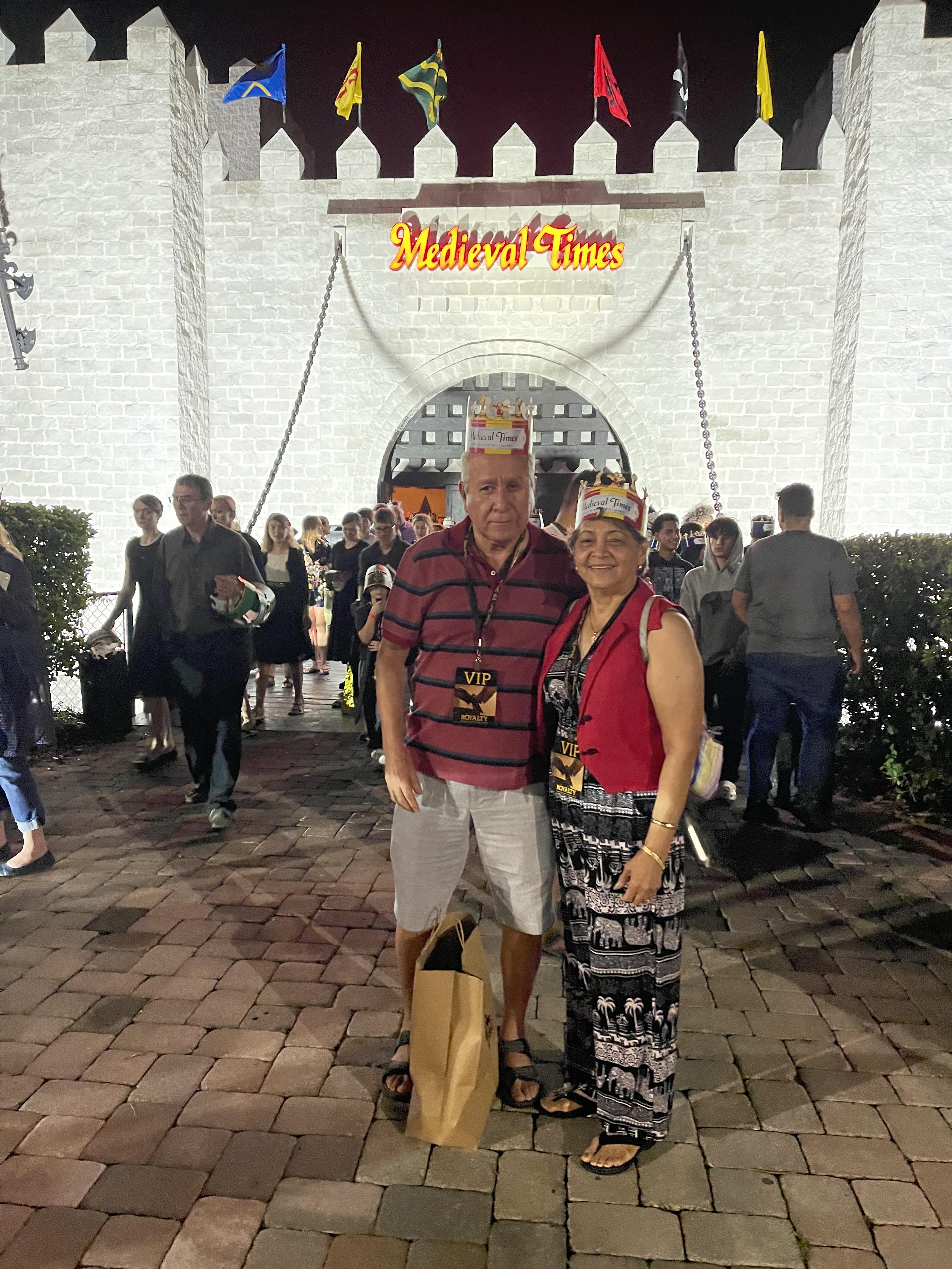 The Wedding Website of Marilu Robles and Oscar Robles