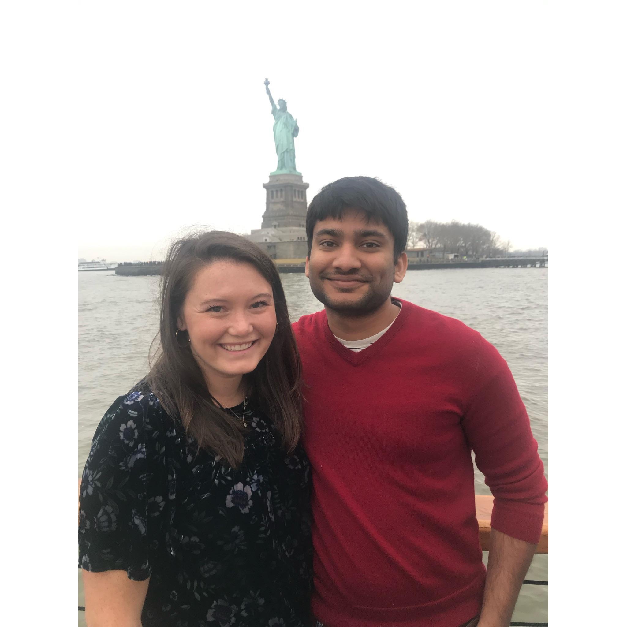 On the anniversary of our first year of dating, Chowkas planned a spectacular itinerary of a day of touring around NYC, including a boat brunch cruise around Manhattan!