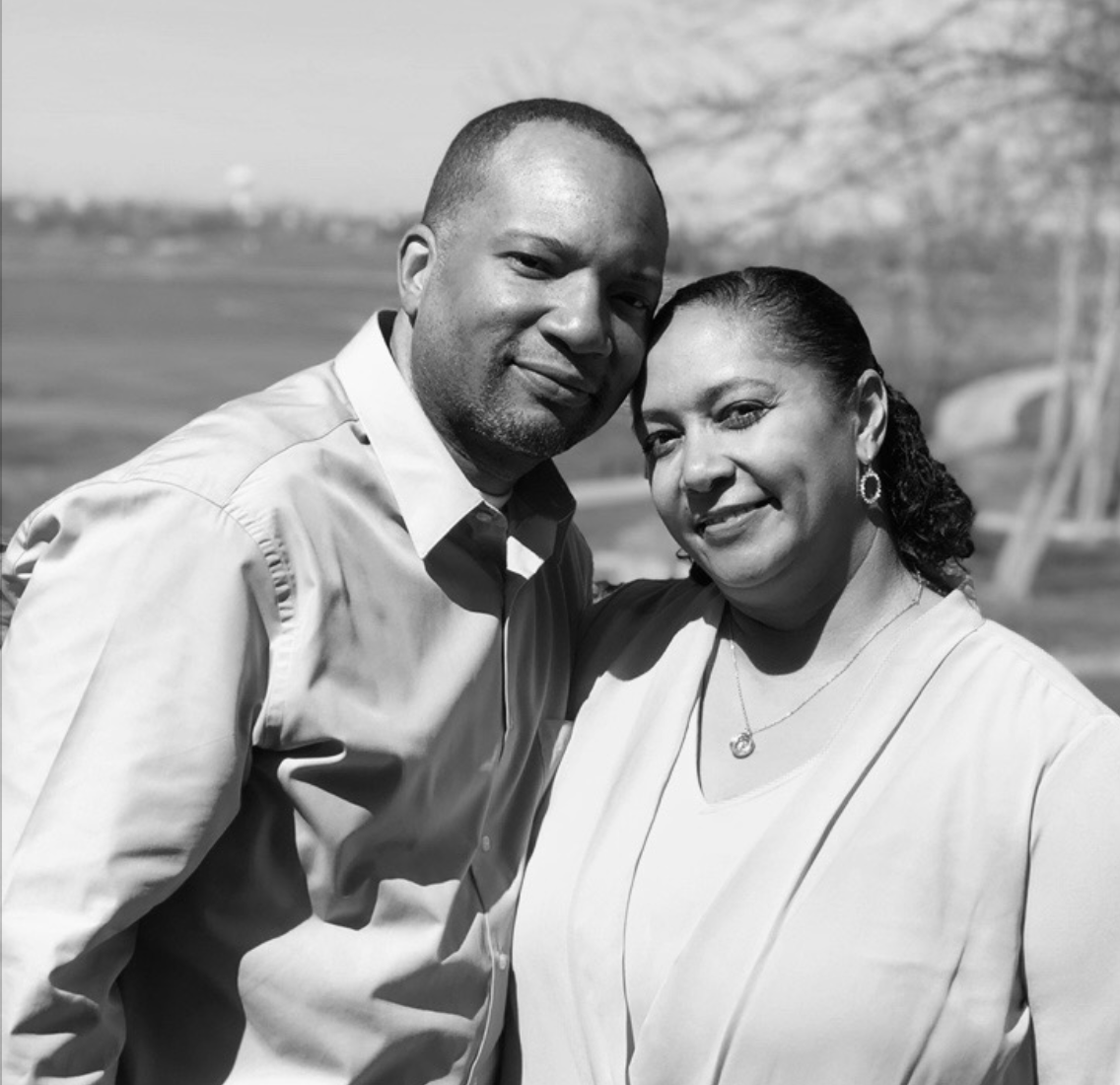 The Wedding Website of Roxiana Fuqua and Victor Evans