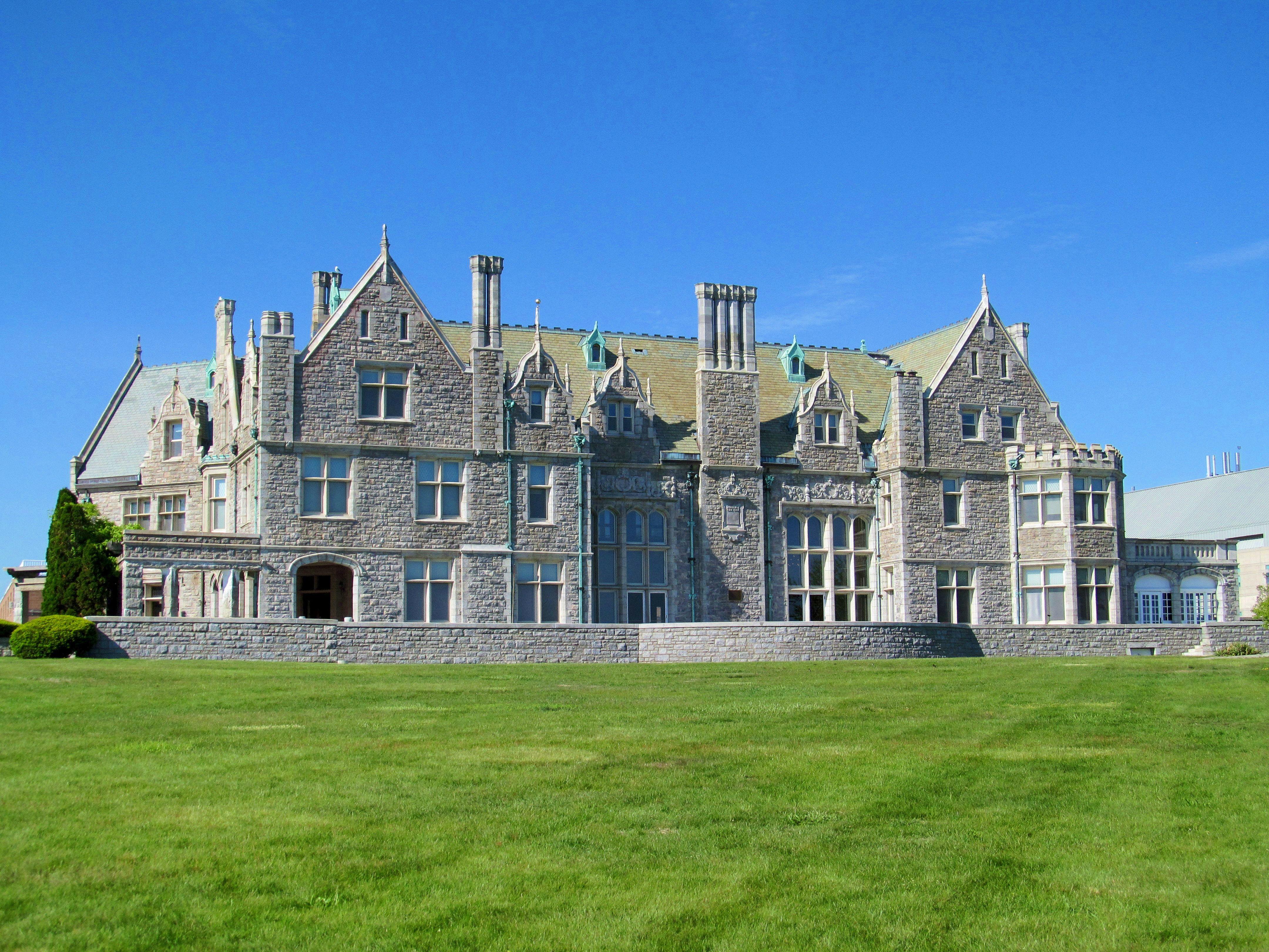 The Wedding Website of Riley Jordan and Molly Dunn