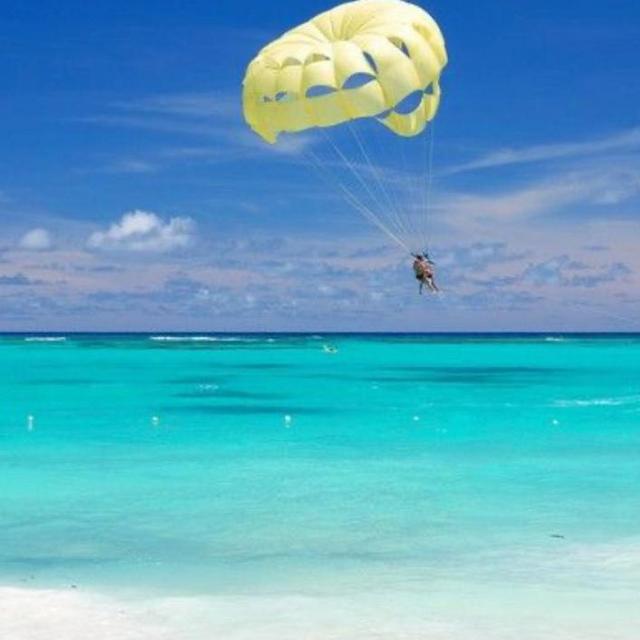 Couples Parasailing