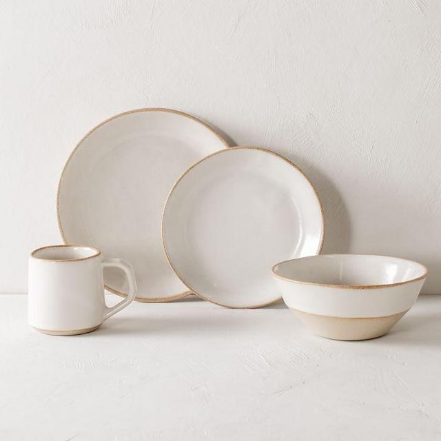 Convivial Minimal Dinnerware Set