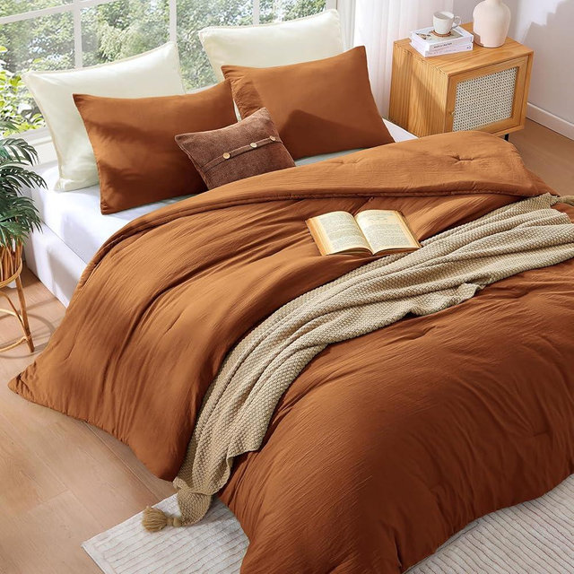 WRENSONGE Burnt Orange King Size Comforter Set, 3 Piece Soft Microfiber King Comforter Set(1 King Size Comforter with 2 Pillow Shams) - Terracotta Warm King Bedding Set Suitable for All Seasons