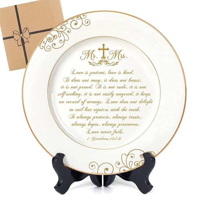 Urllinz Best Wedding Gifts for Couples Unique 2022-Mr and Mrs Plate with 24k Gold Foil,Anniversary Wedding Gift Decoration,Bridal Shower Gifts,Congratulations Engagement Gifts,9 Inch Porcelain Plate