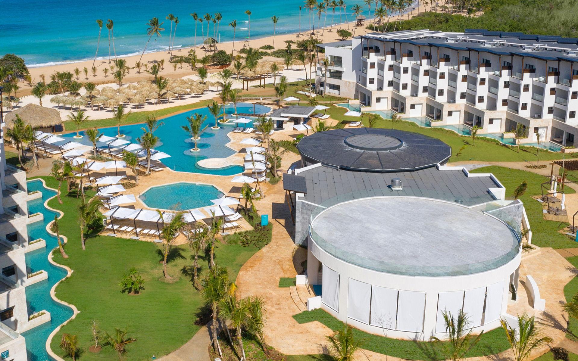 The Wedding Website of Lauretta Jo Allen and Alexander Raven Hitt