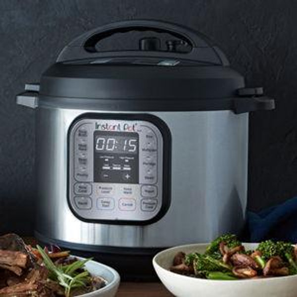 Instant Pot Duo 7-in-1 Electric Pressure Cooker, Slow Cooker, Rice, Steamer, Sauté, Yogurt Maker, Warmer & Sterilizer, Includes App With Over 800 Recipes, Stainless Steel, 6 Quart