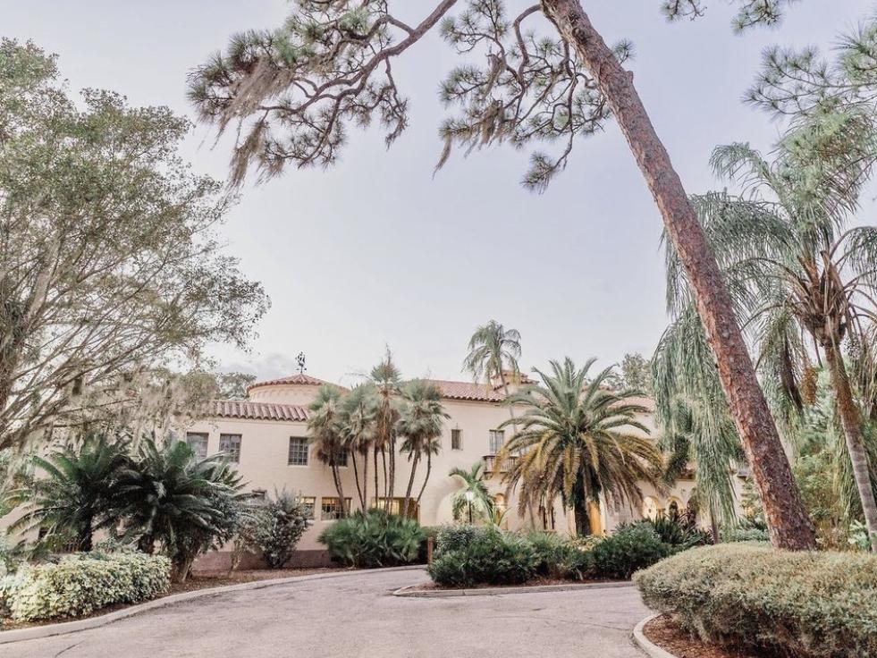 The Wedding Website of Julie Caldwell and Tia Evenson