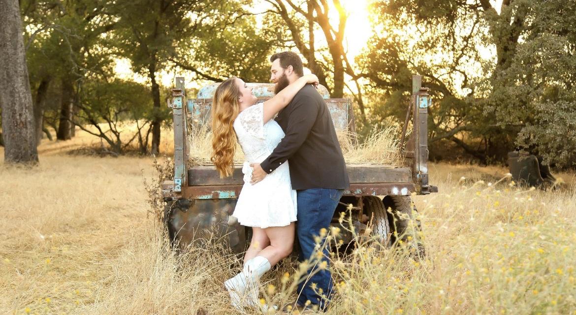 Haley Sommers And Dylan Kaiser S Wedding Website