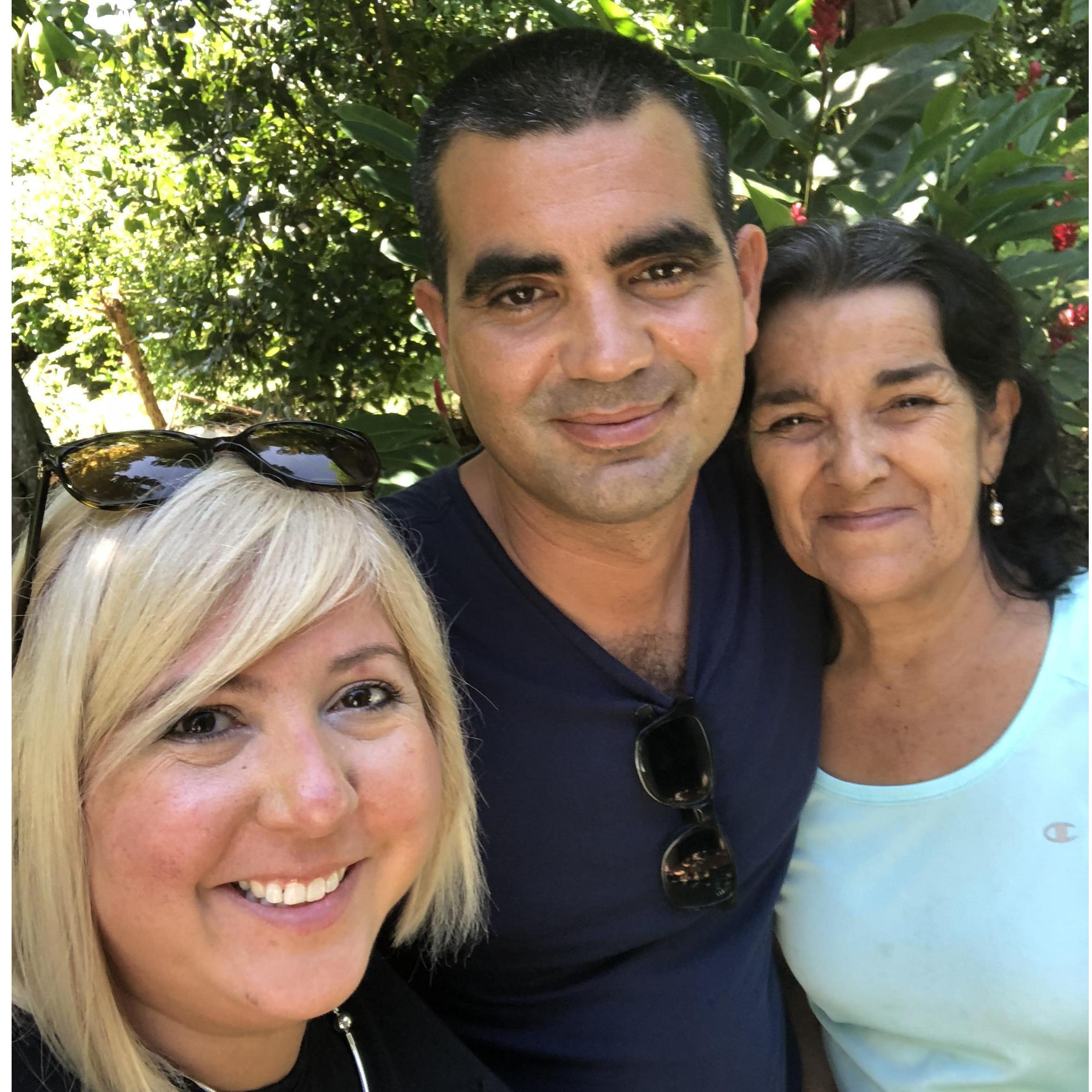 Con "la suegri" Emilia