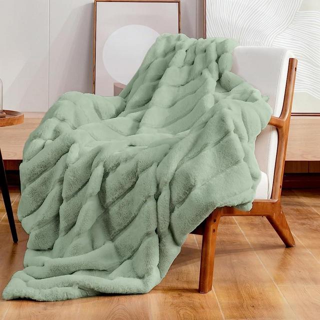 Cozy Bliss Luxury Super Soft Striped Faux Fur Throw Blanket for Couch, Size, 50"x60" Green, Extra Soft, Fluffy, Warm, Anti-Static, Plush Blanket for Sofa Bed Living Room Bedroom Car