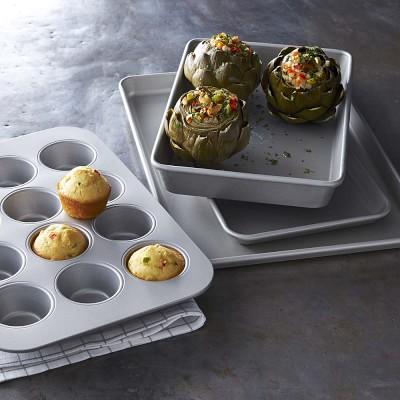 Williams Sonoma Open Kitchen 4-Piece Essentials Bakeware Set