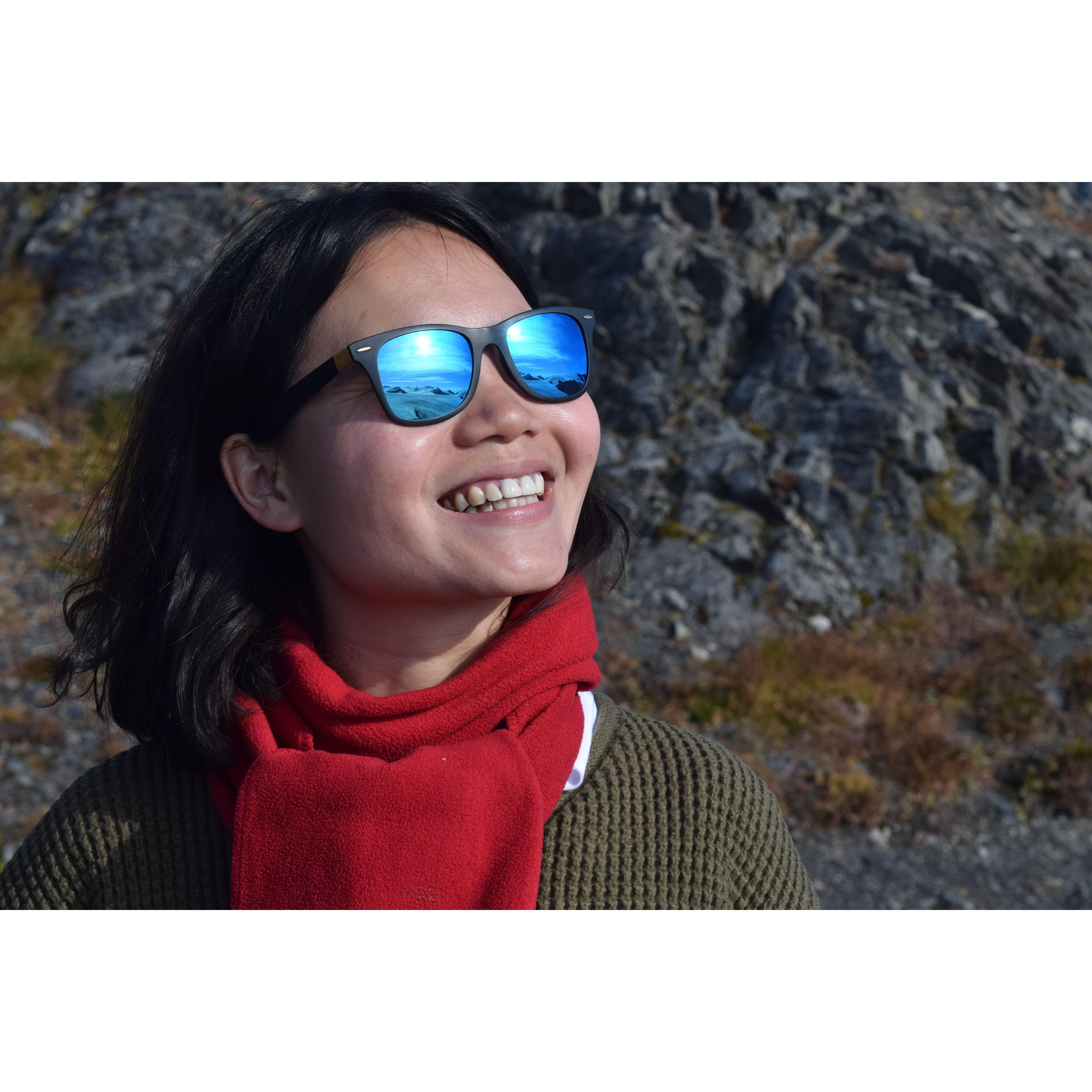 Nice smile in the peak of the mountain at Seward.