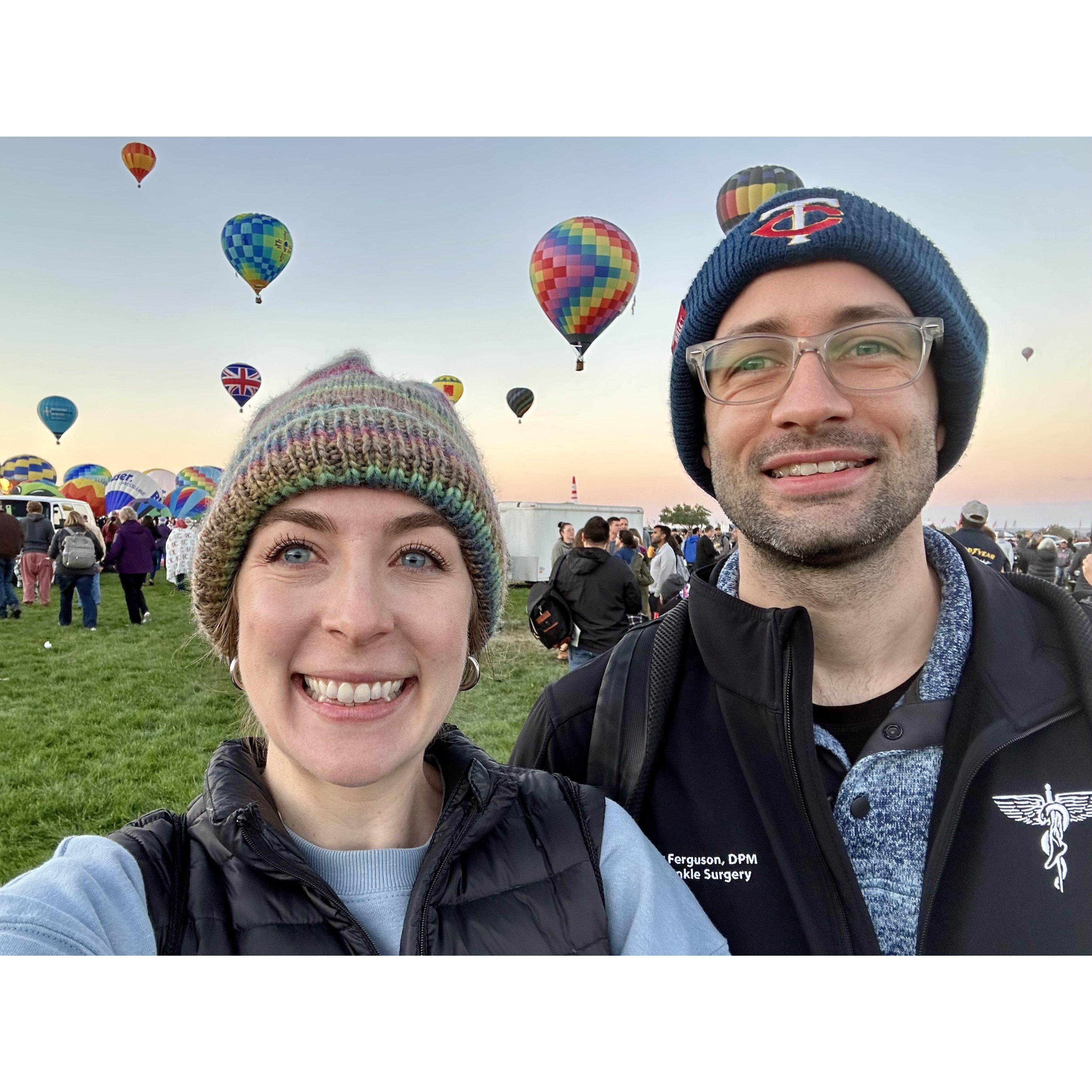 No, he did not propose on a hot air balloon.