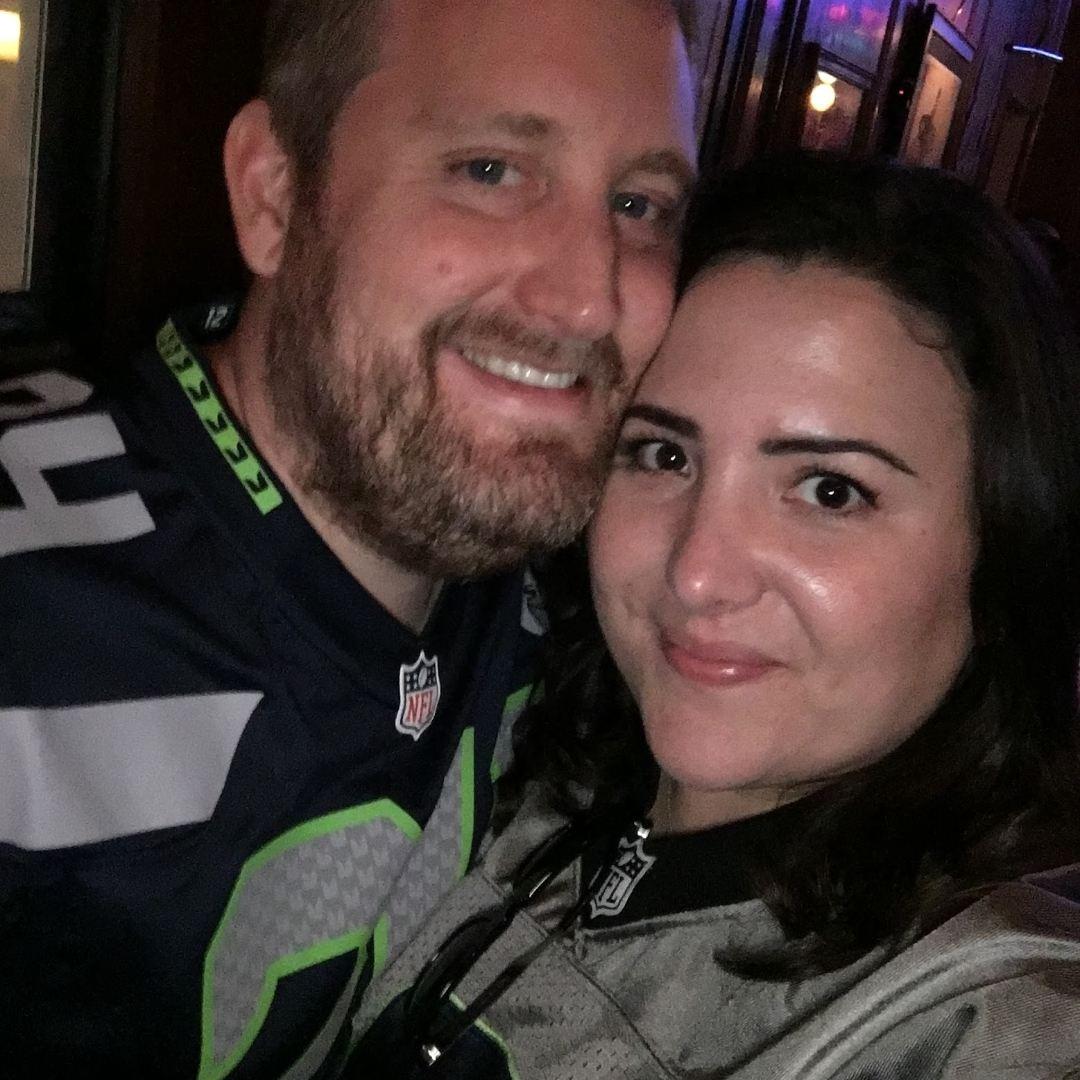 Scott officially making Sunny a "12" for his favorite football team. IYKYK