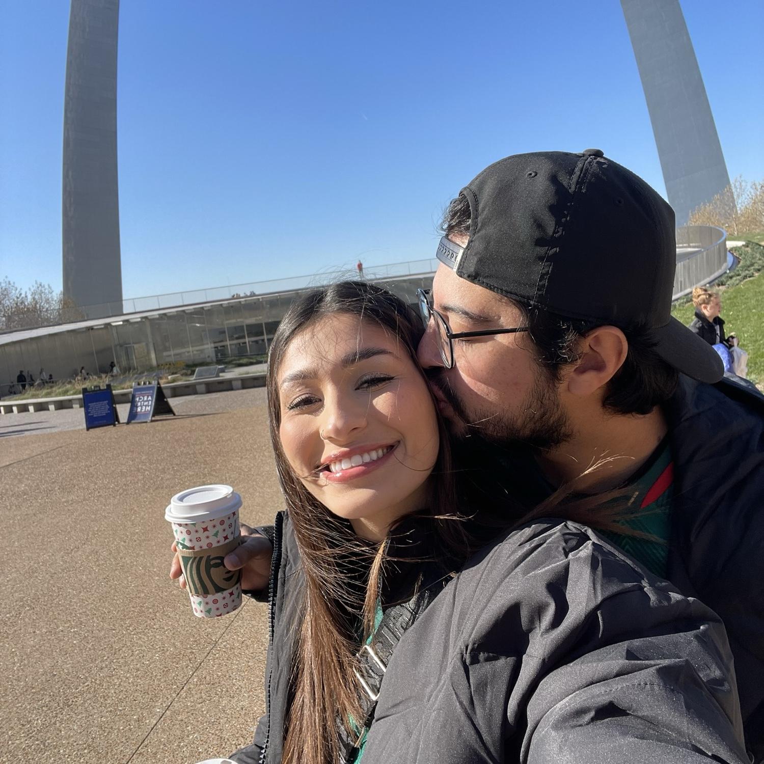 Our first road trip to go see my aunt & uncle in Wisconsin! We stopped in St. Louis halfway & explored the famous Gateway Arch.