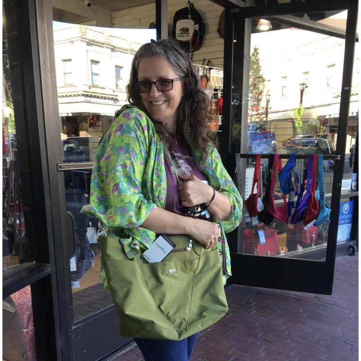 Baggalini ~ the right bag will enhance any new work experience. A gift for and from the one you love ~ PRICELESS!!