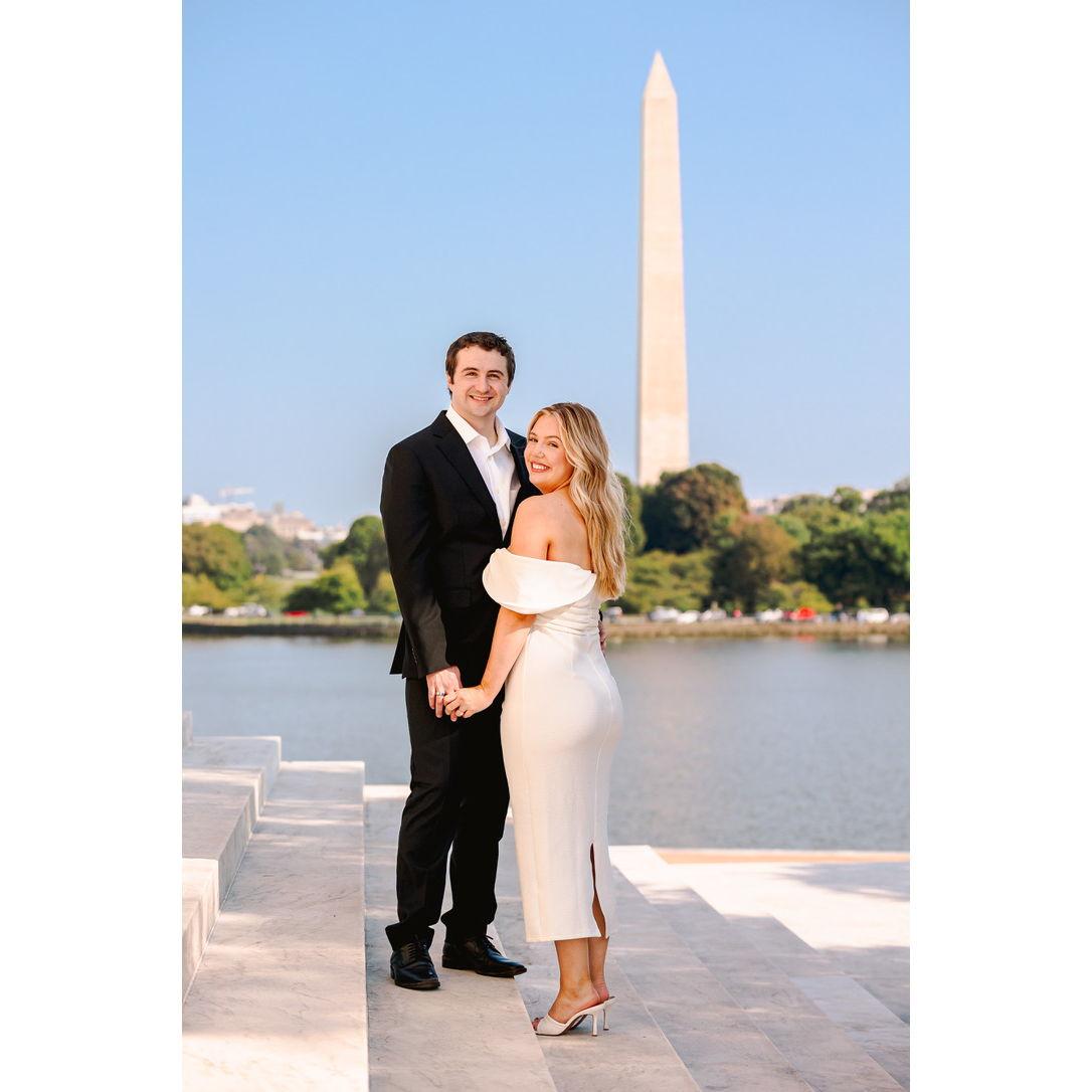 We moved to the DC area for Han's PA school adventure! We have made amazing friends and love to take Phoebe on walks, explore the history of the city, and try out new places to eat