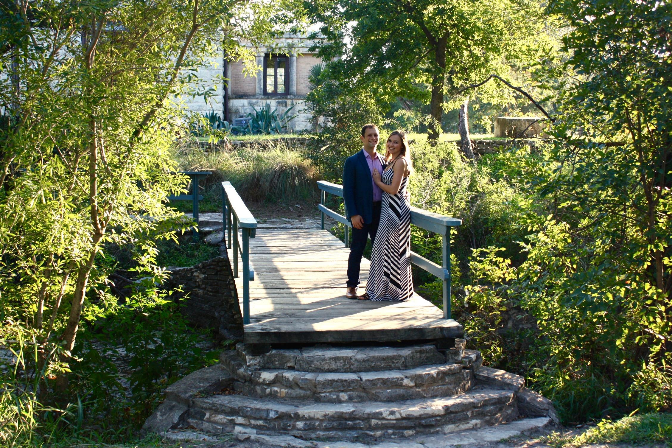 The Wedding Website of Lindsey Thomas and Abe Barranca