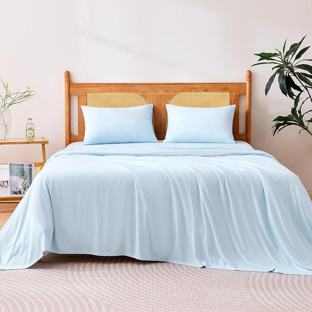 Amazon Basics Cooling Sheets, 4-Piece Bed Sheet Set for Summer, Soft and Breathable for Hot Sleepers, Bedding with 1 Deep Pocket Fitted Sheet, 1 Flat Sheet, and 2 Pillowcases, King, Blue