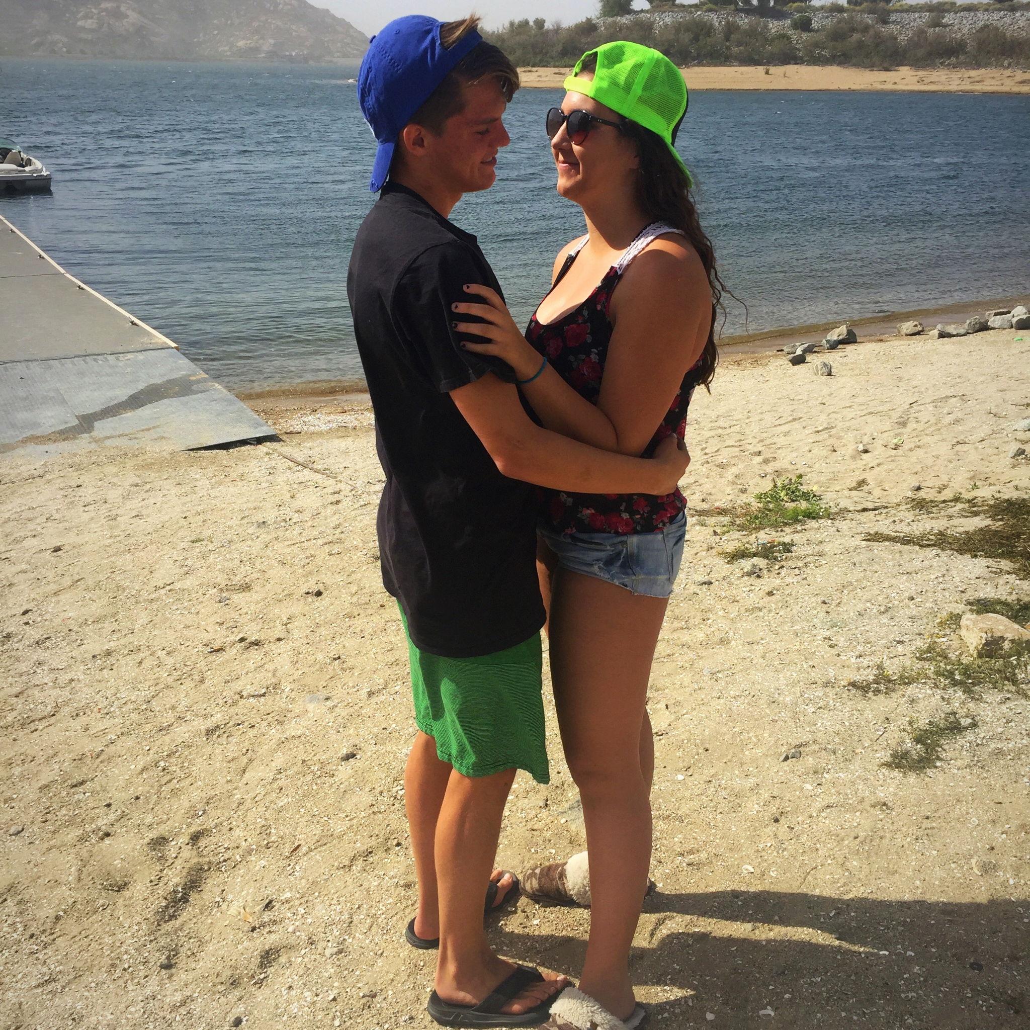 Zach and Kaelyn began dating on March 14th 2016.