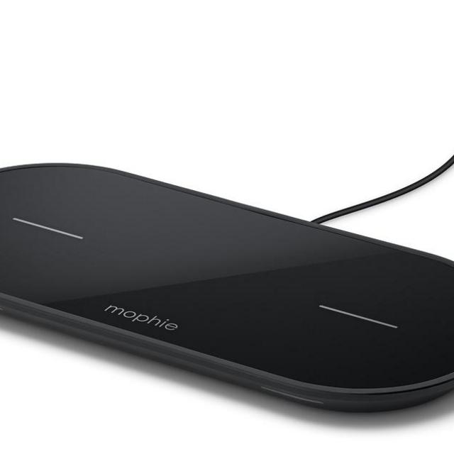 mophie dual wireless charging pad