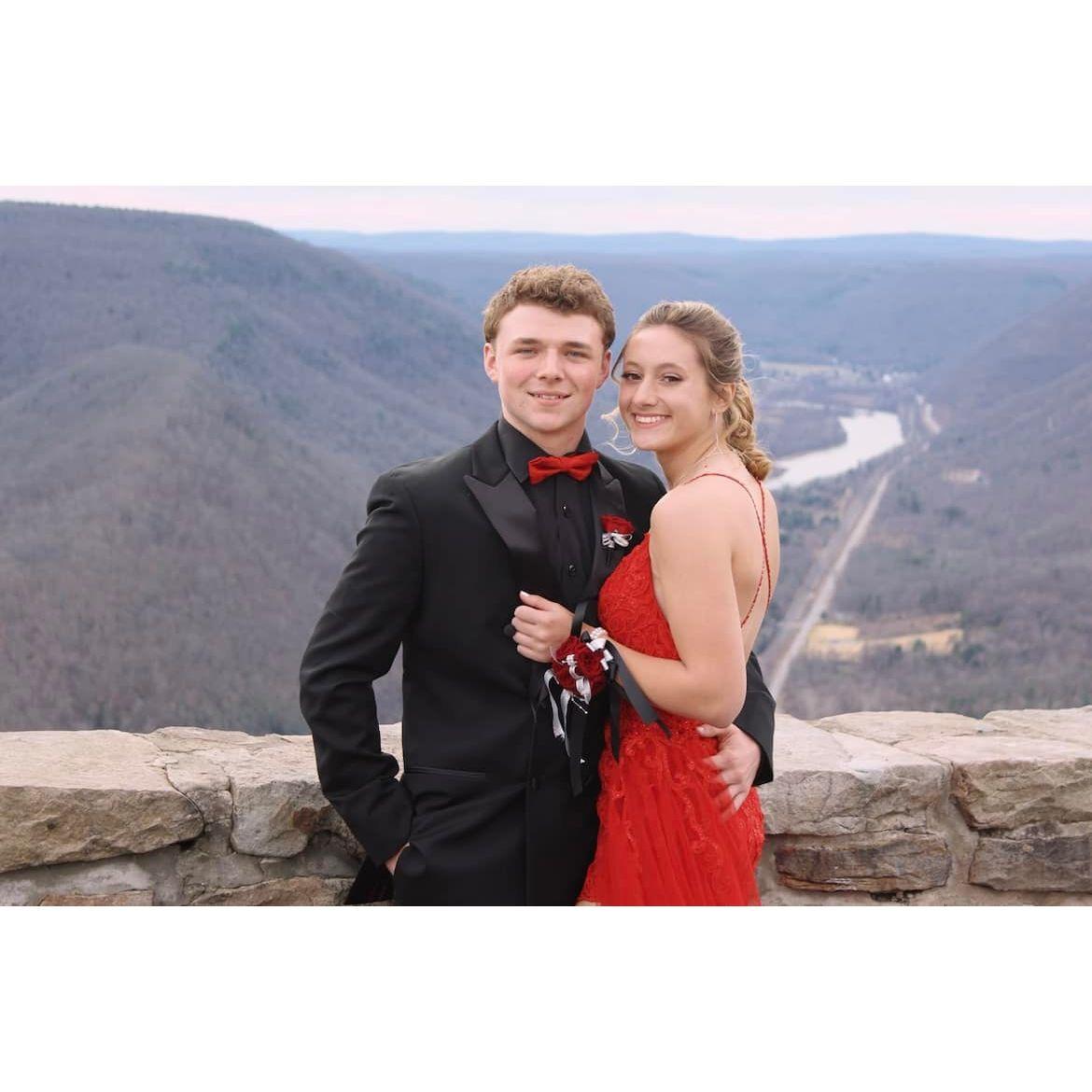 Haleys junior prom April '22