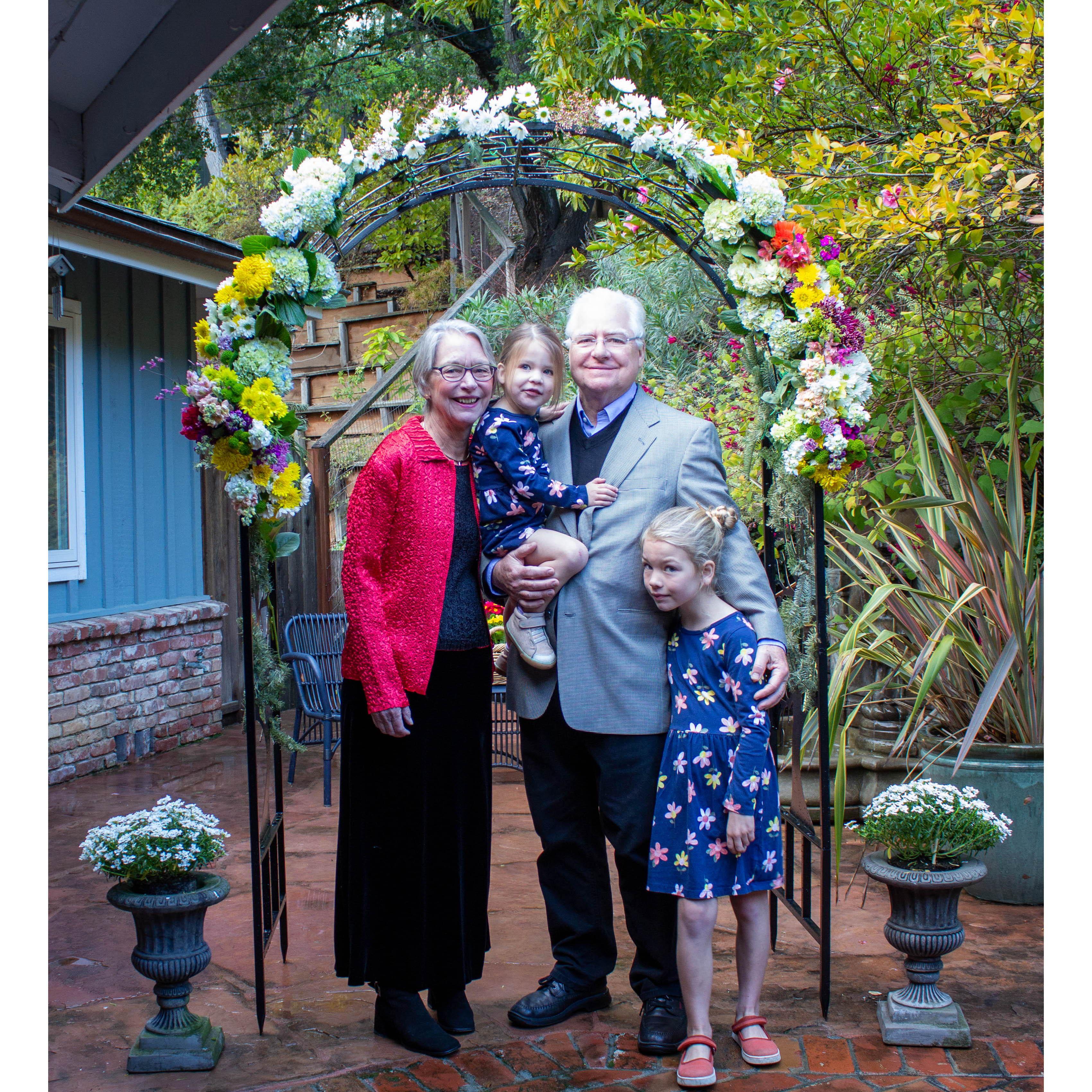 Part I - the Egan's Arch 💐 (Groom's Parents and the Egan's 🌸 Flower Girls)