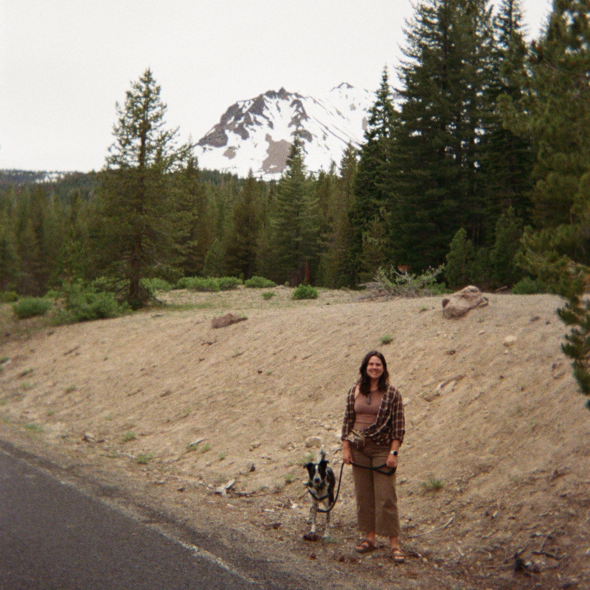 Melina waits for the portal on Mount Shasta to open and take her from the 3D world