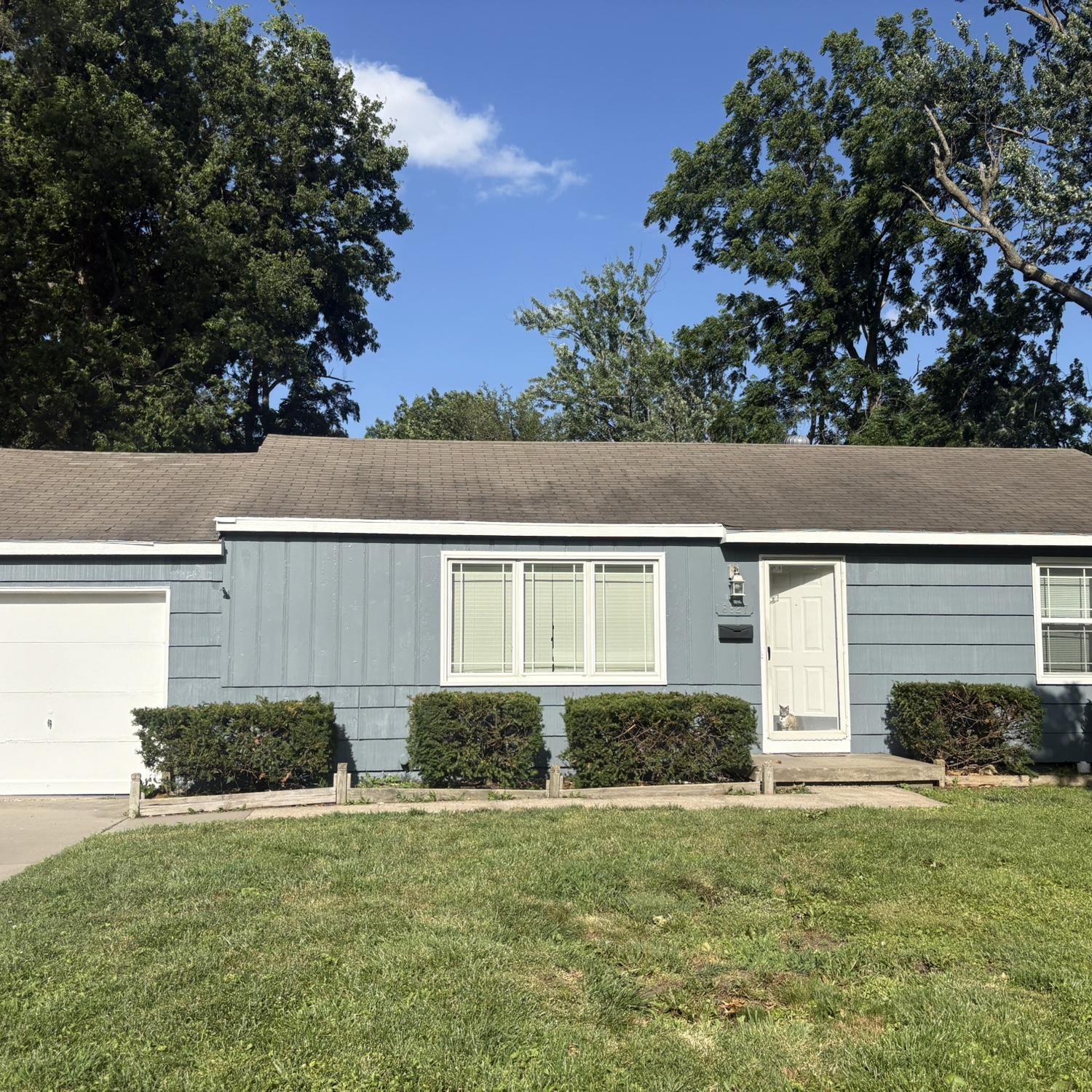 Our new rental house in Overland Park!