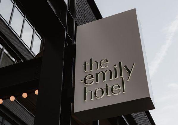 The Wedding Website of Jorie Ernst and Matthew Connors