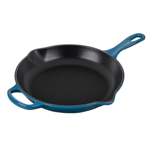 Le Creuset Signature Cast-Iron Skillet, 10.25"