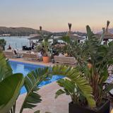 Lemon Lounge Bar
