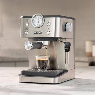 Linea Classic Automatic Espresso Machine with Milk Frother