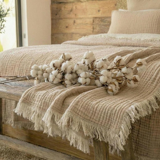 King Size Organic Muslin Comforter, 8-Layer Gauze Quilt, Boho Tassel Blanket
