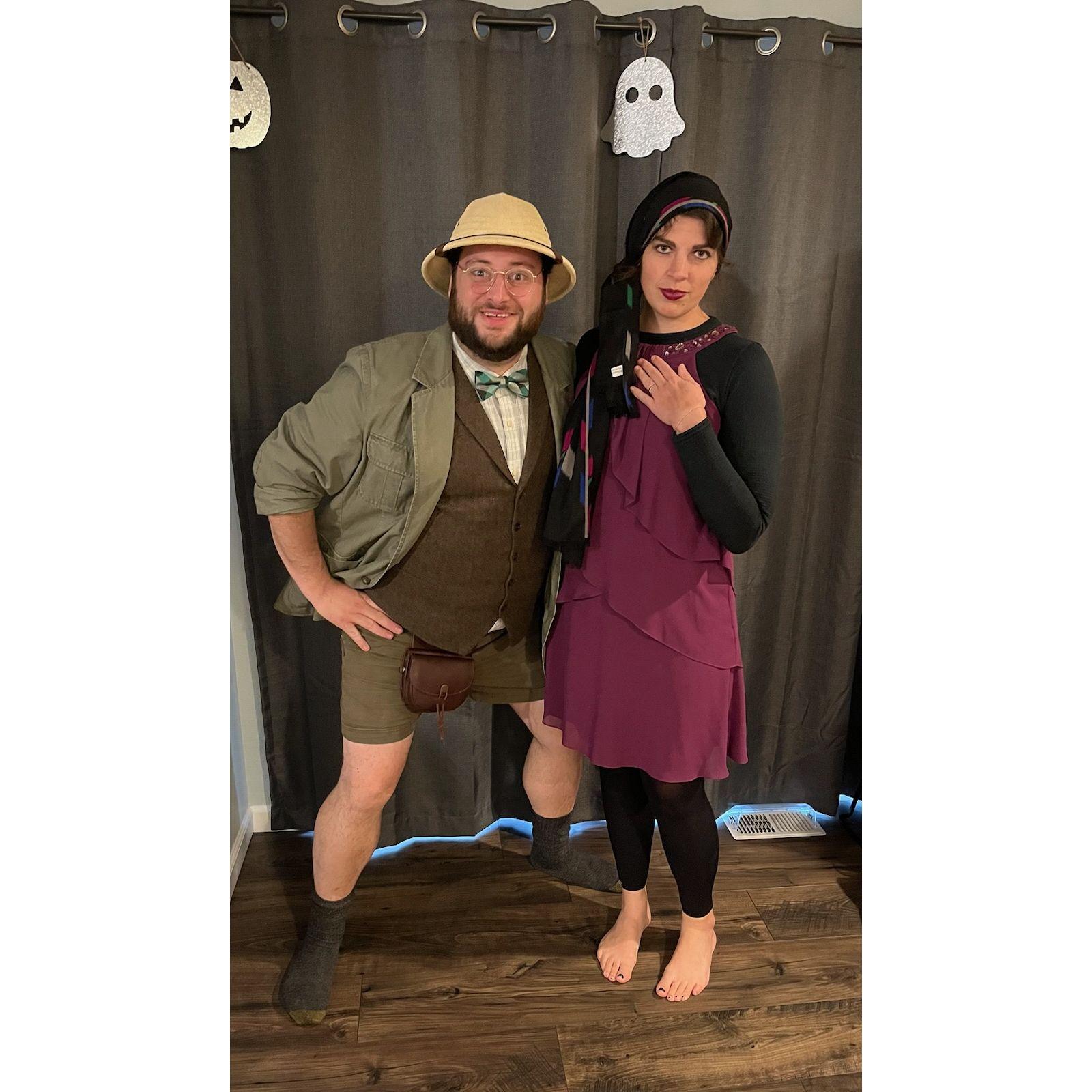 Is that Jack Black from Jumanji standing next to that mysterious flapper/ fortune teller? Wow! What a sighting!