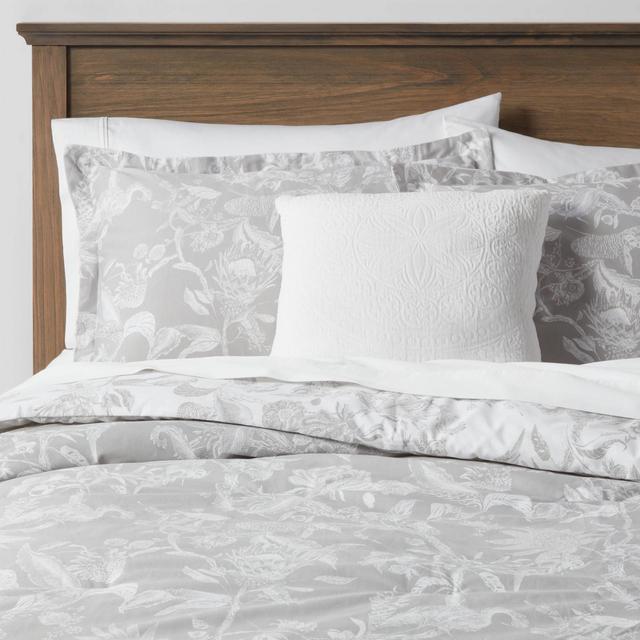 Queen Family Friendly Floral 8pc Comforter & Sheet Bundle Gray - Threshold™