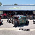 Lures Bar & Grill