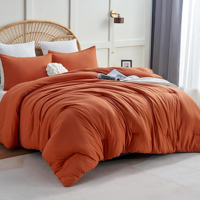 CozyLux Terracotta Comforter Set Full Size, 3 Pieces Solid Burnt Orange Breathable Quilted Style Bedding Sets, Rust Luxury Fluffy Soft Microfiber Comforter for All Season(1 Comforter & 2 Pillowcases)