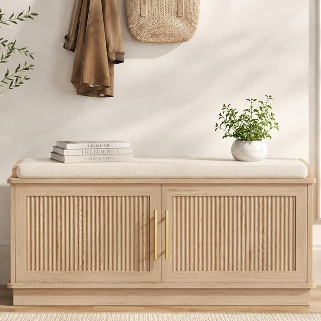 Akxomel Fluted Shoe Storage Bench with Cushion, 39.4" Entryway Bench with Adjustable Shelves and 2 Doors, Shoe Cabinet Bench with Curved Profile, for Hallway, Living Room, Bedroom, Natural Oak