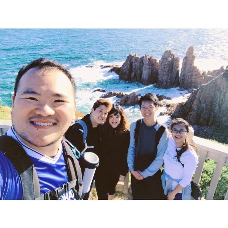 A rare sighting of Ken and Adilla doing something active. Philip Island was magical - we spot some wild kangaroos and a quokka!