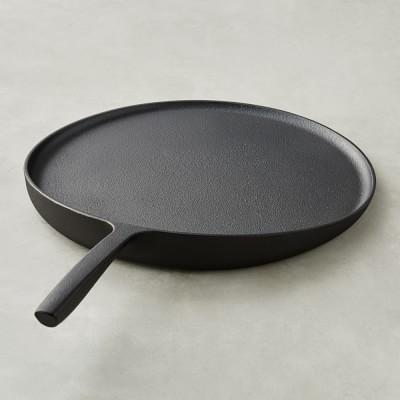 Williams Sonoma Cast-Iron Pizza Pan
