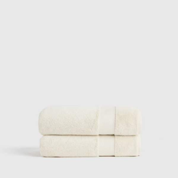 Turkish Ultra Luxe Plush Bath Towel (Set of 2) in Ivory