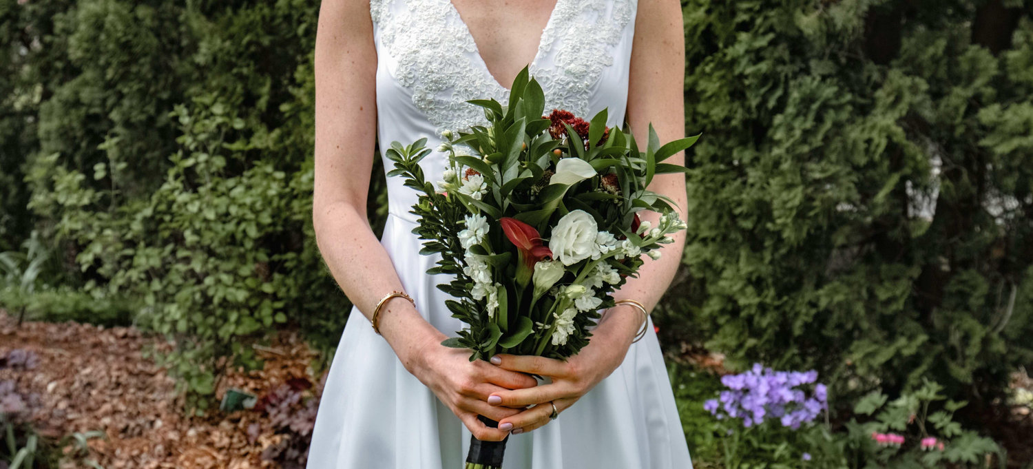The Wedding Website of Lucas Holiday and Noelle Holiday