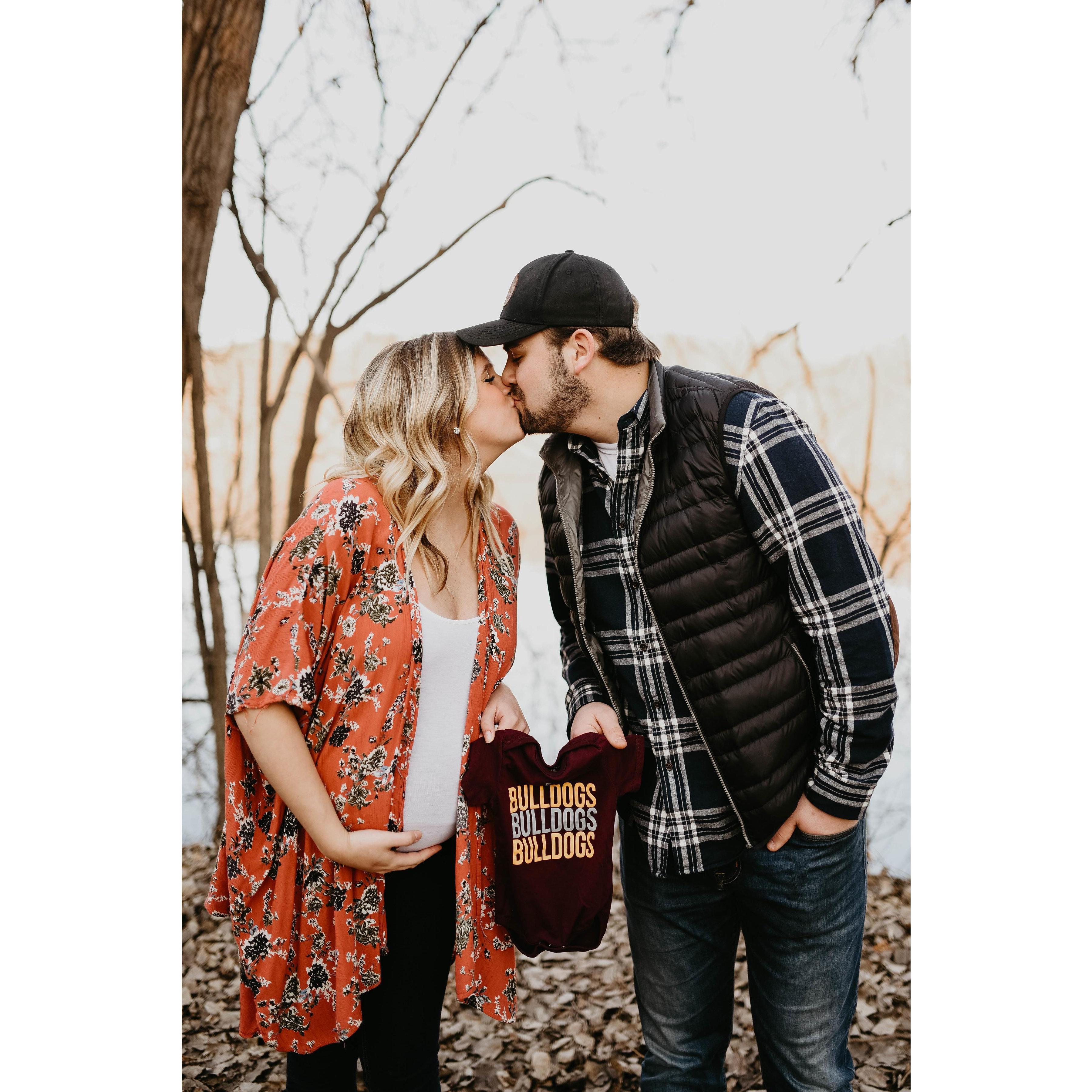 Maternity photos. Go Bulldogs!