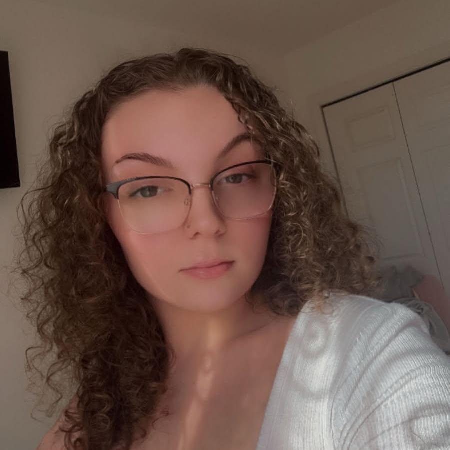 Casey (Bridesmaid)